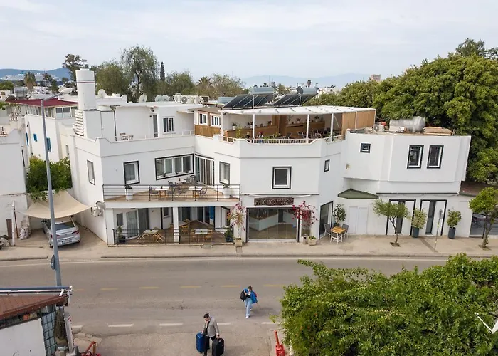 מלון Mucho Butik